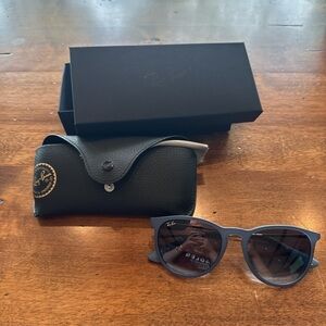 Ray-Ban Black Sunglasses Accessories Set